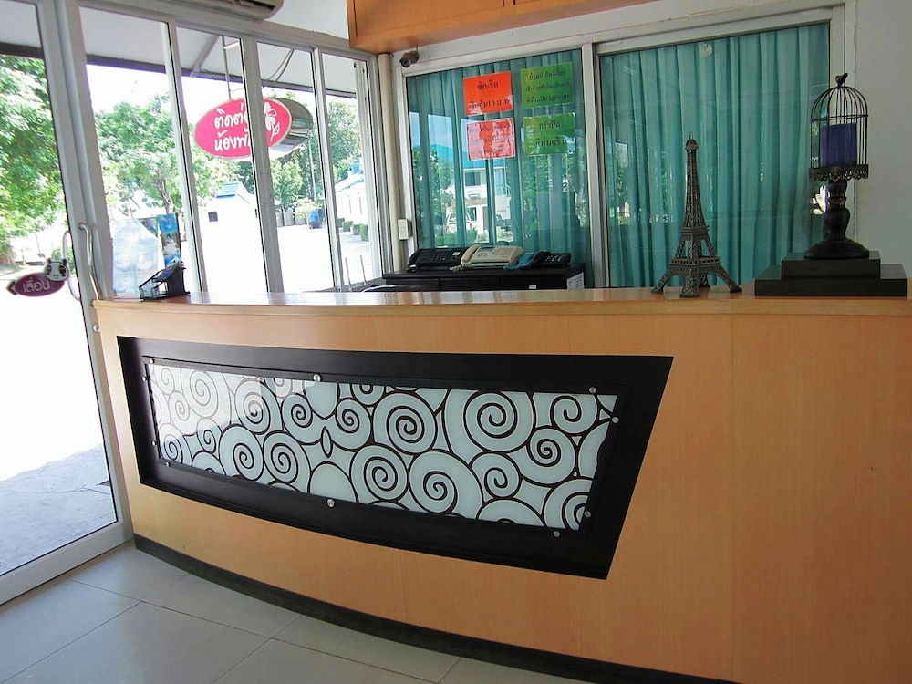 Fahproundfon Hotel 6/32