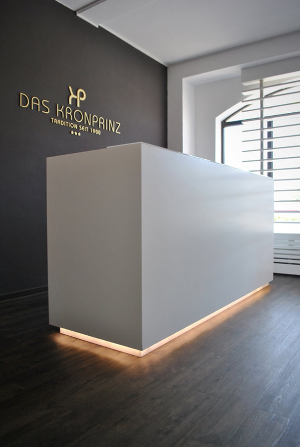 Hotel Das Kronprinz 11/18
