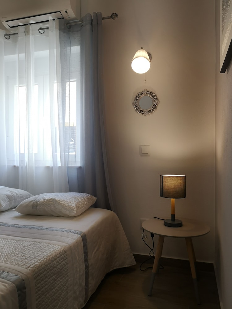 Sensations Guesthouse 7/50