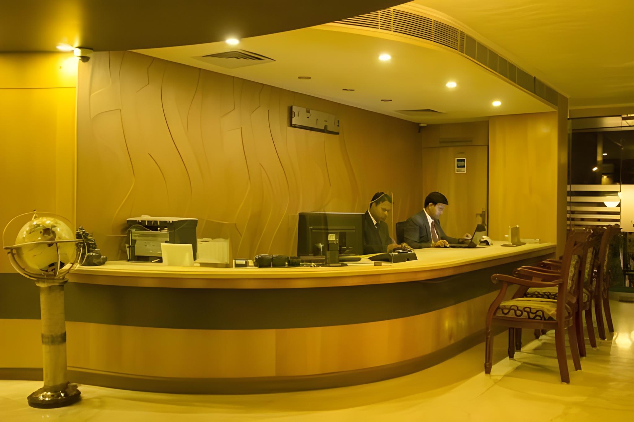 Hotel Ganga Regency 5/34