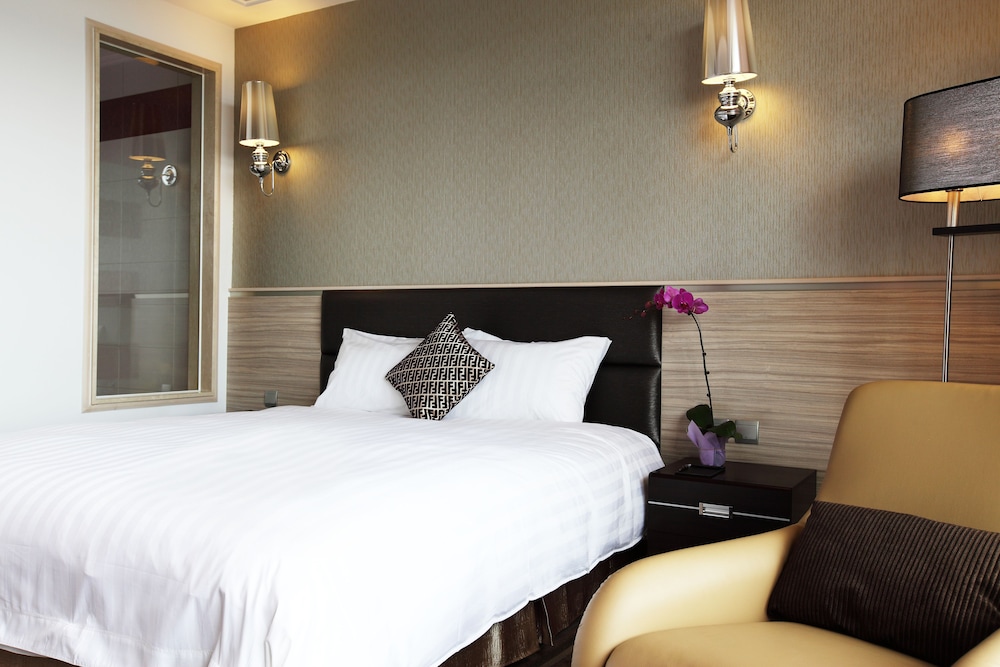 STANDARD, DOUBLE BED