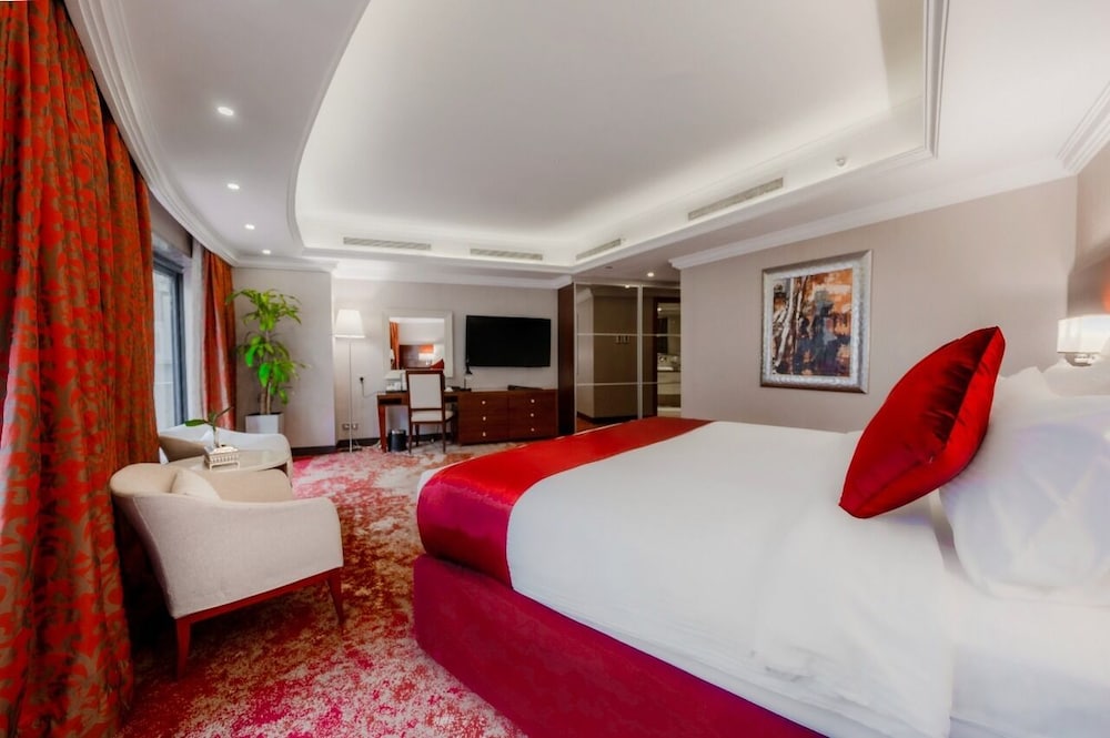 Maysan Al Harithia Hotel 12/50