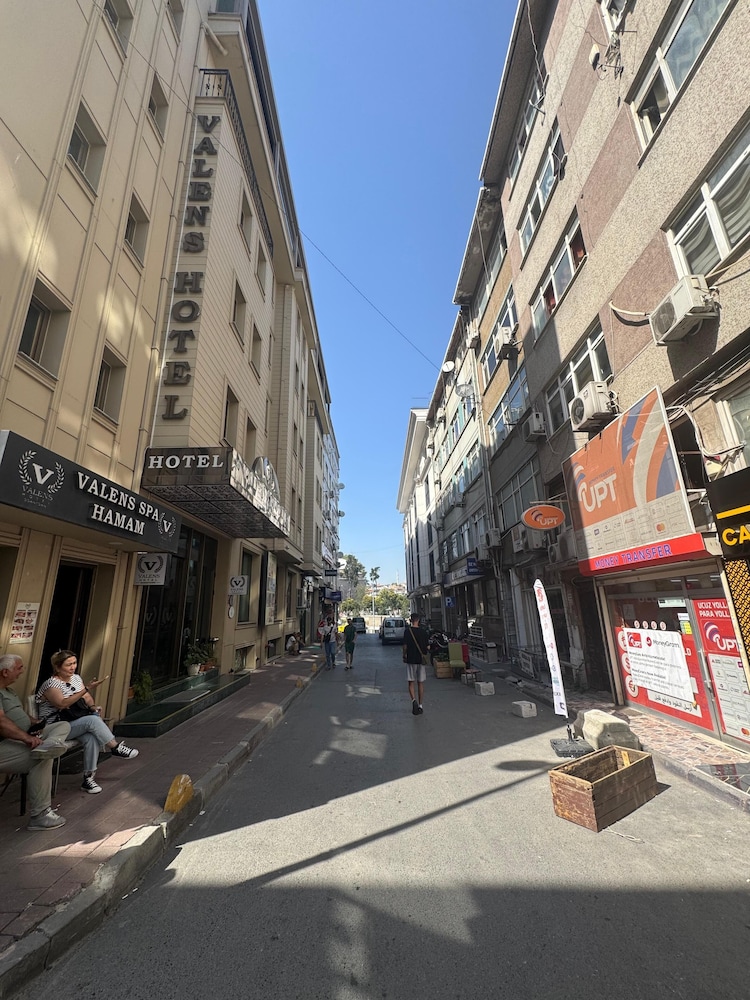 Valens Hotel Downtown 63/66