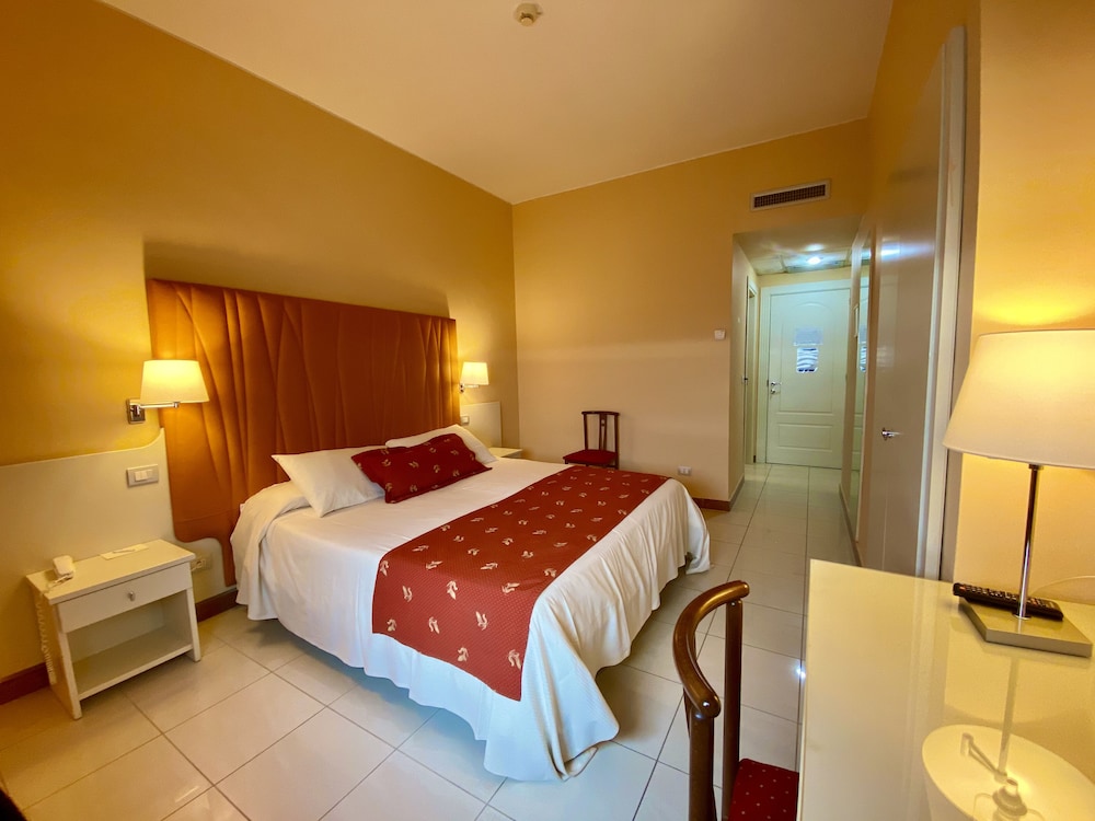 Barion Hotel 12/64
