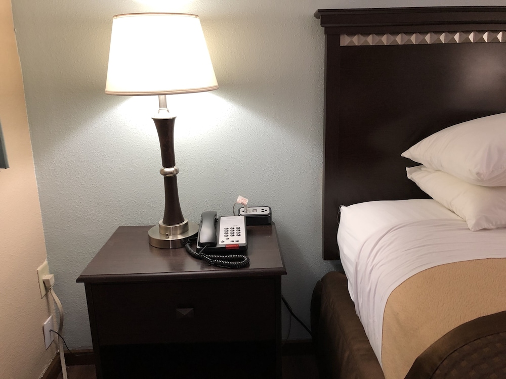 Valueinn Motel photo3