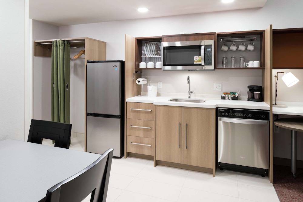 Home2 Suites By Hilton Orlando Airport Fl 7/43