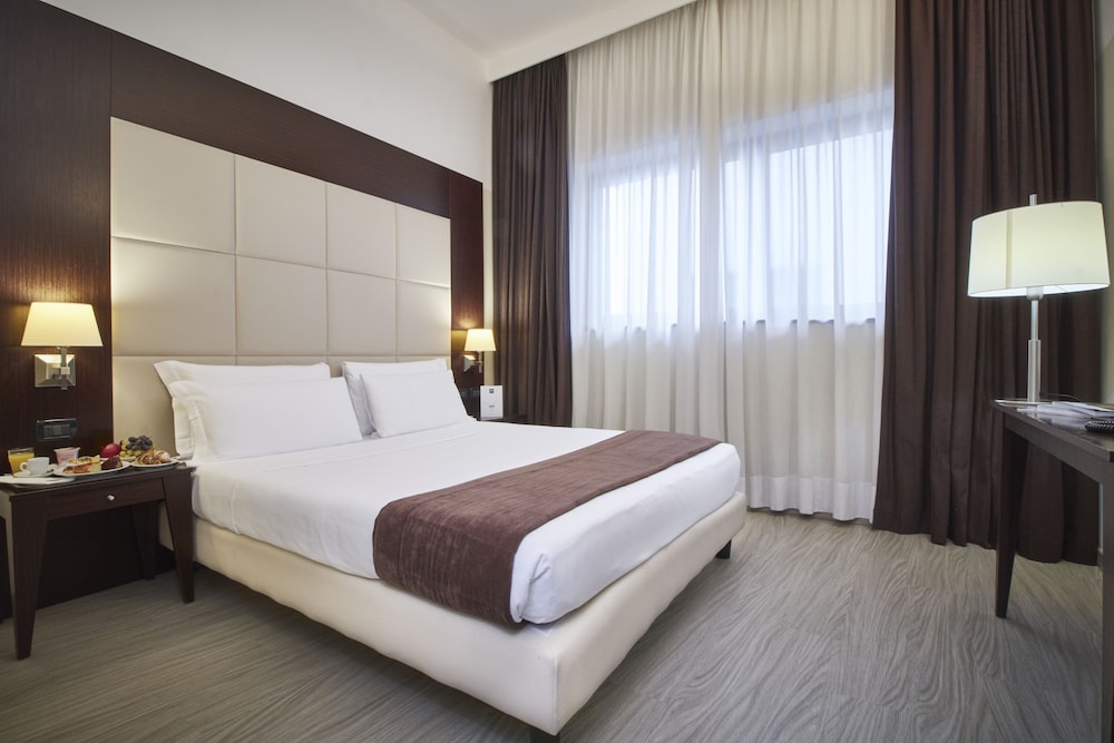 iH Hotels Milano Watt 13 28/76