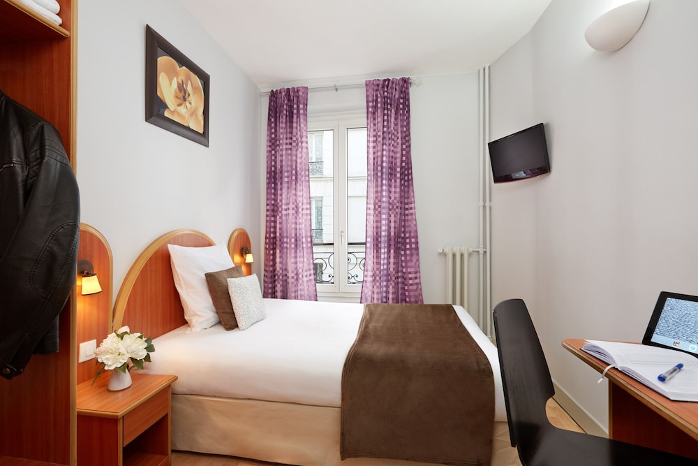ROOM, SINGLE, PRIVATE BATHROOM
