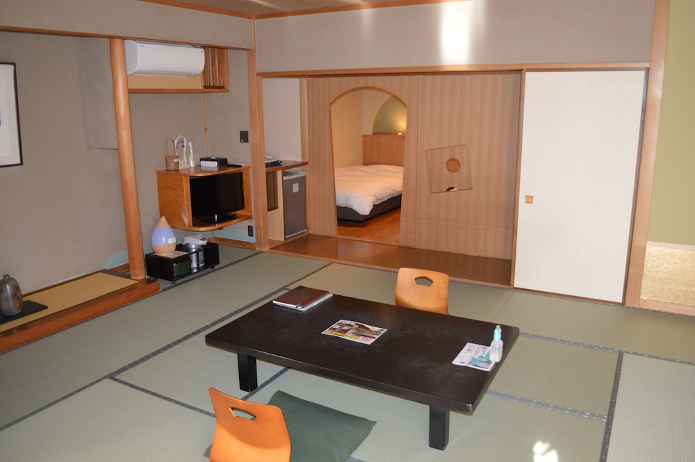 Shimoda Yamatokan 4/50