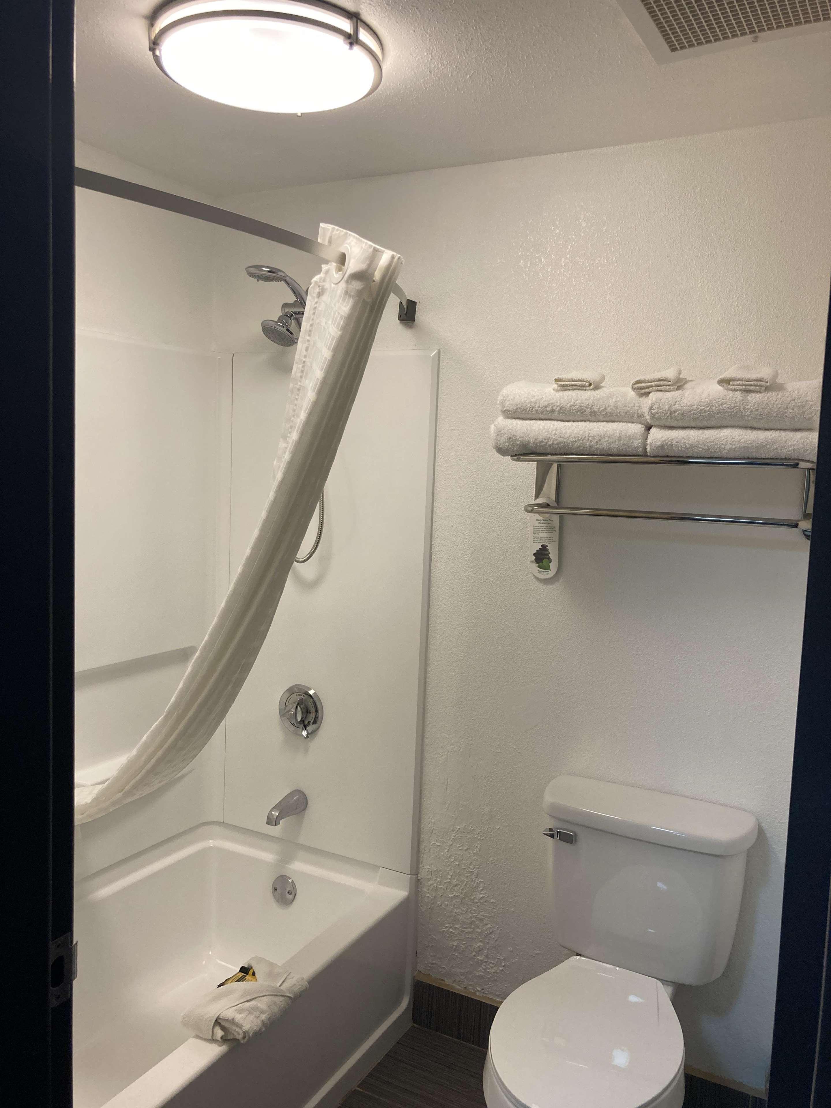 Suite, 2 Queen Beds, Best Western Plus Reading Inn & Suites 6/7