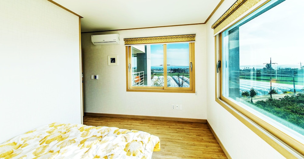 SUPERIOR, DOUBLE BED