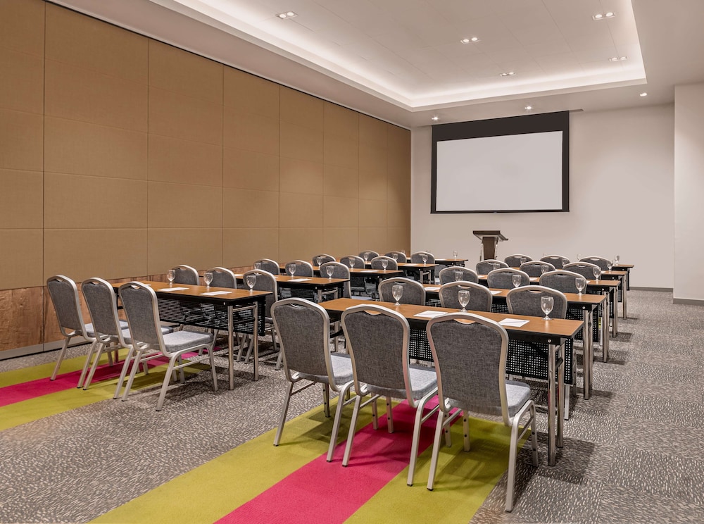 Park Inn By Radisson North Edsa 58/71
