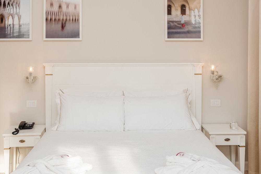 iH Hotels Venezia Salute Palace 48/62