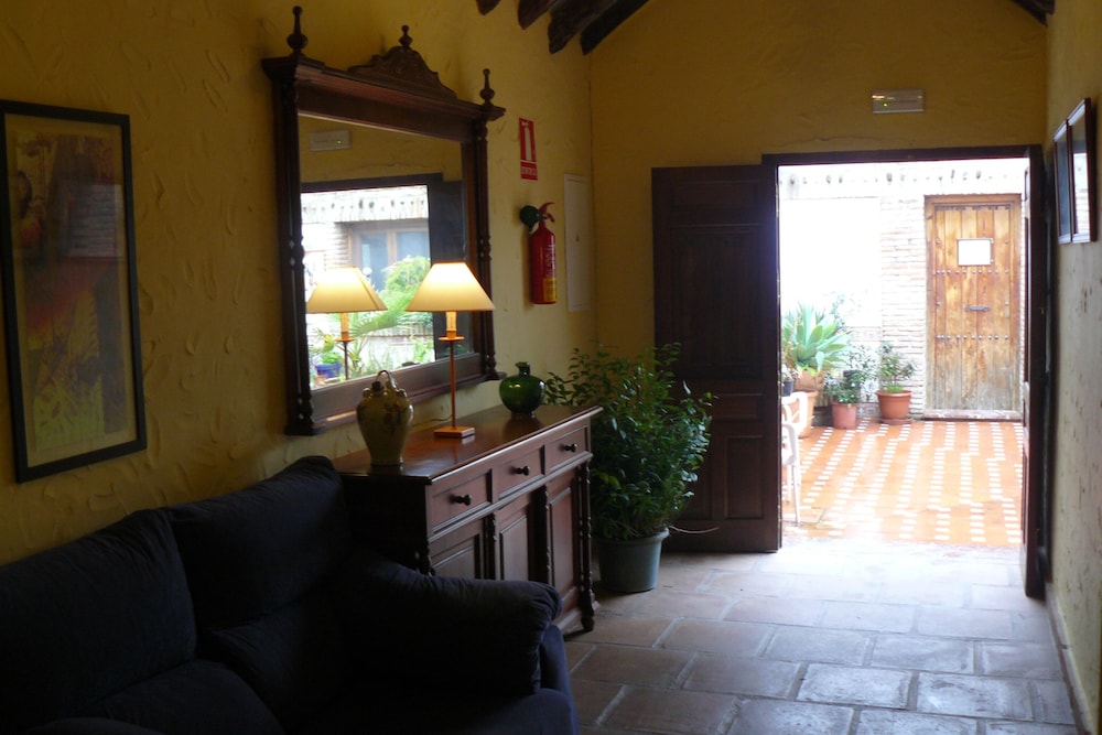 Hotel Hospederia Las Buitreras 46/70