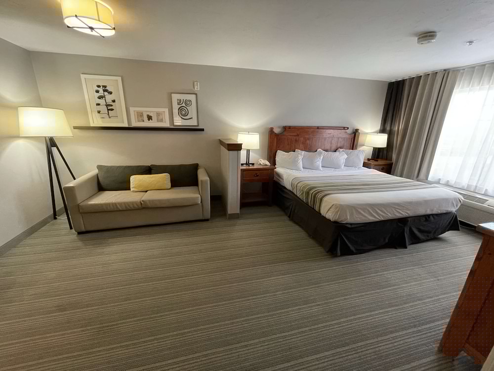 Country Inn & Suites By Radisson, Appleton North, WI 10/35