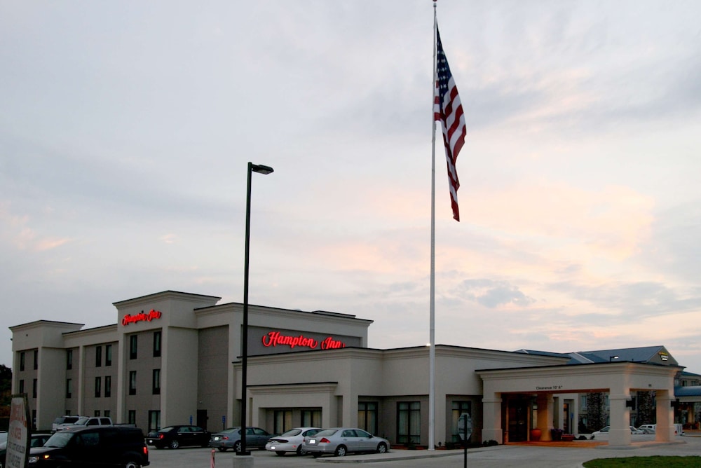 Hampton Inn Mountain Home 16/27