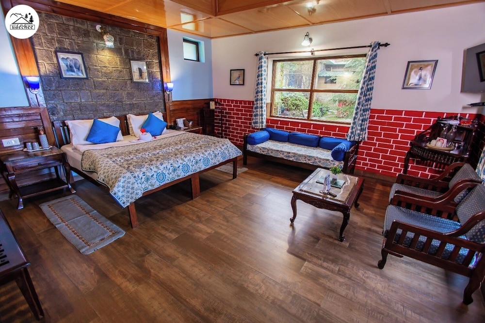 Udechee Huts 16/52