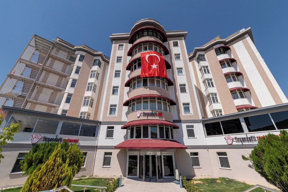 Tiryandafil Hotel 4/44
