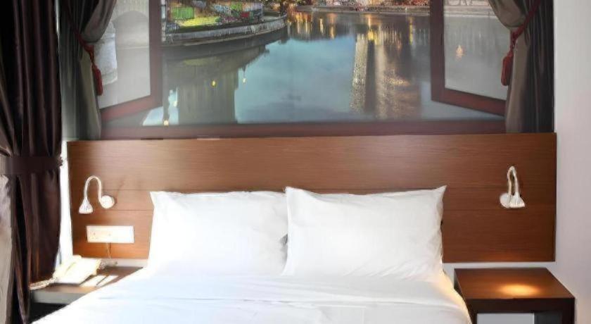 Hotel Zamburger Bangsar 14/21