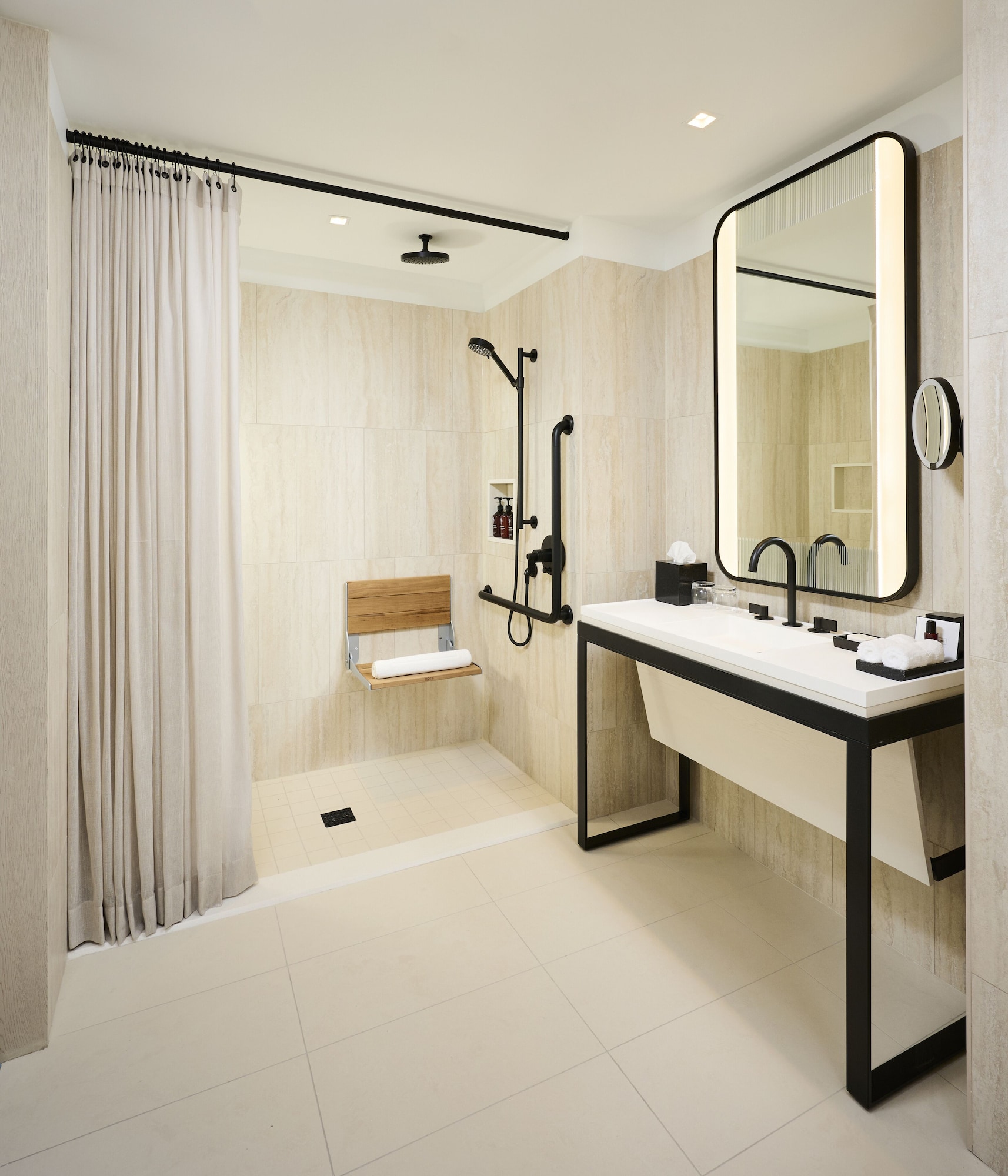 Studio, King Bed, Lake View, The Pearle Hotel & Spa, Autograph Collection 6/9