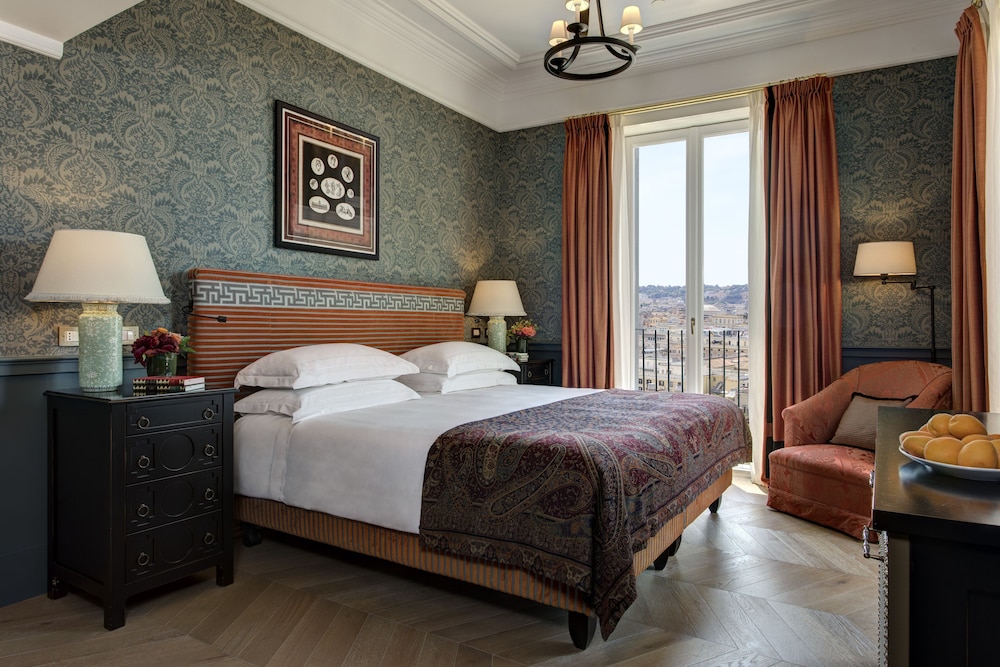 Rocco Forte Hotel De La Ville 13/47