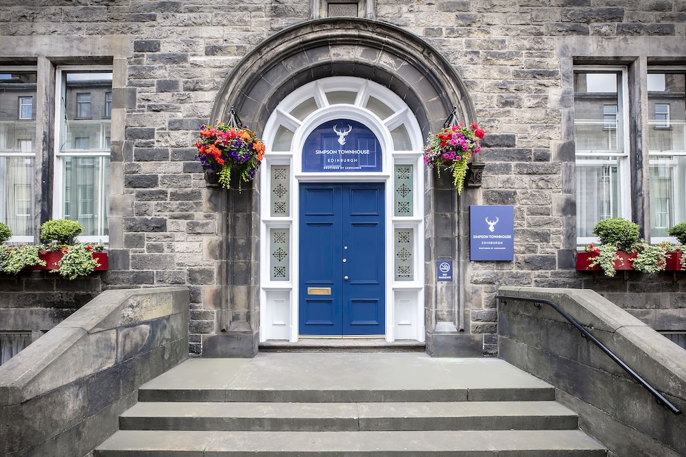 Leonardo Hotel Edinburgh City 6/23