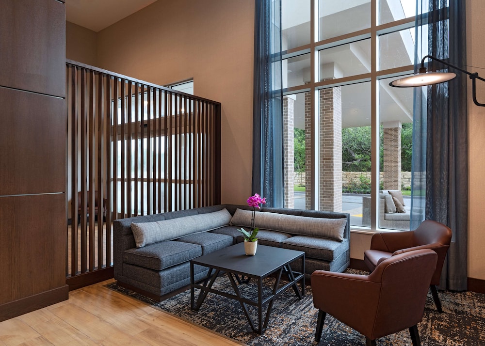 Hyatt Place Austin / Lake Travis / Four Points 41/55