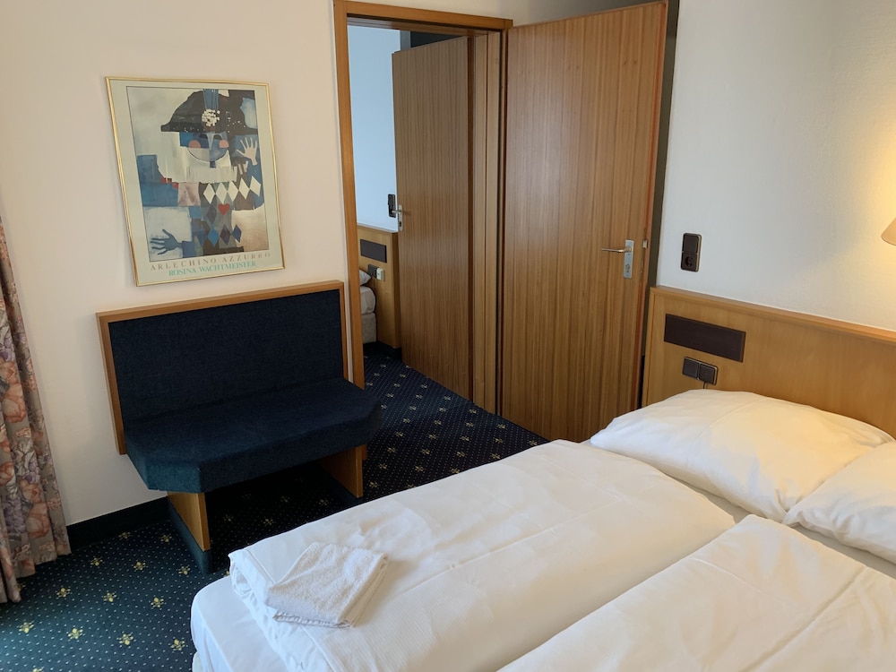 Karaman Group Hotel 16/58