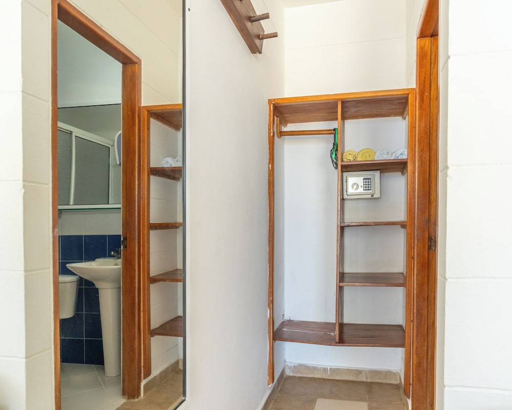 Hotel La Fragata 20/50