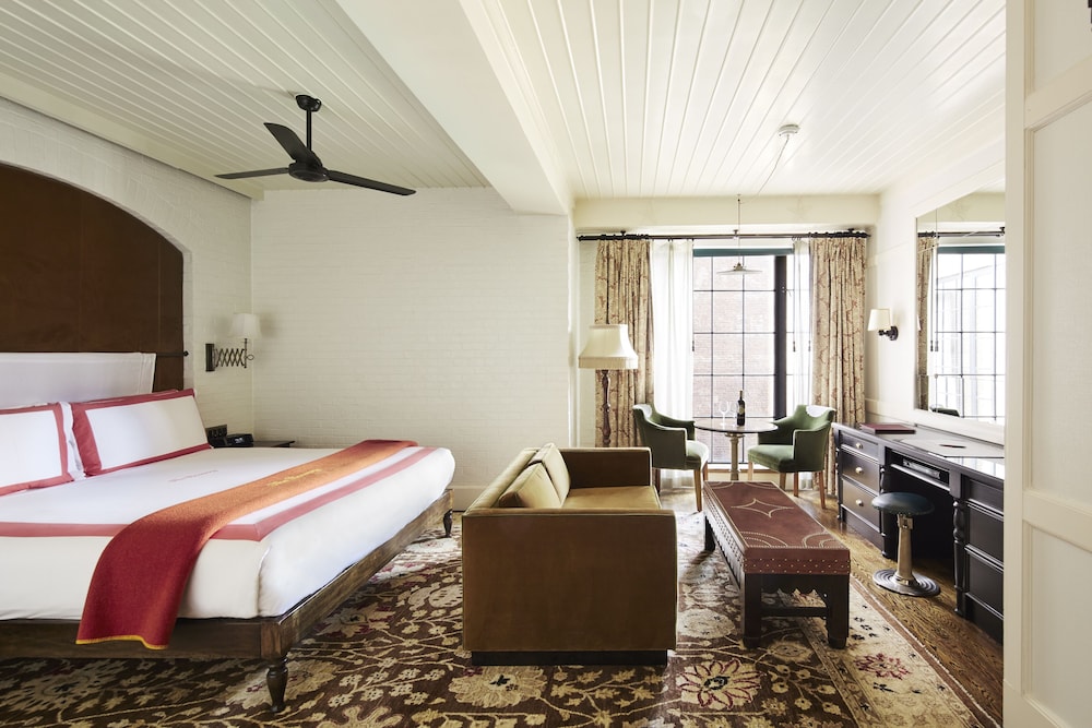 The Bowery Hotel 23/62