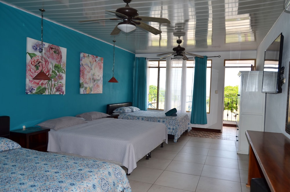 Hotel Las Brisas 9/34