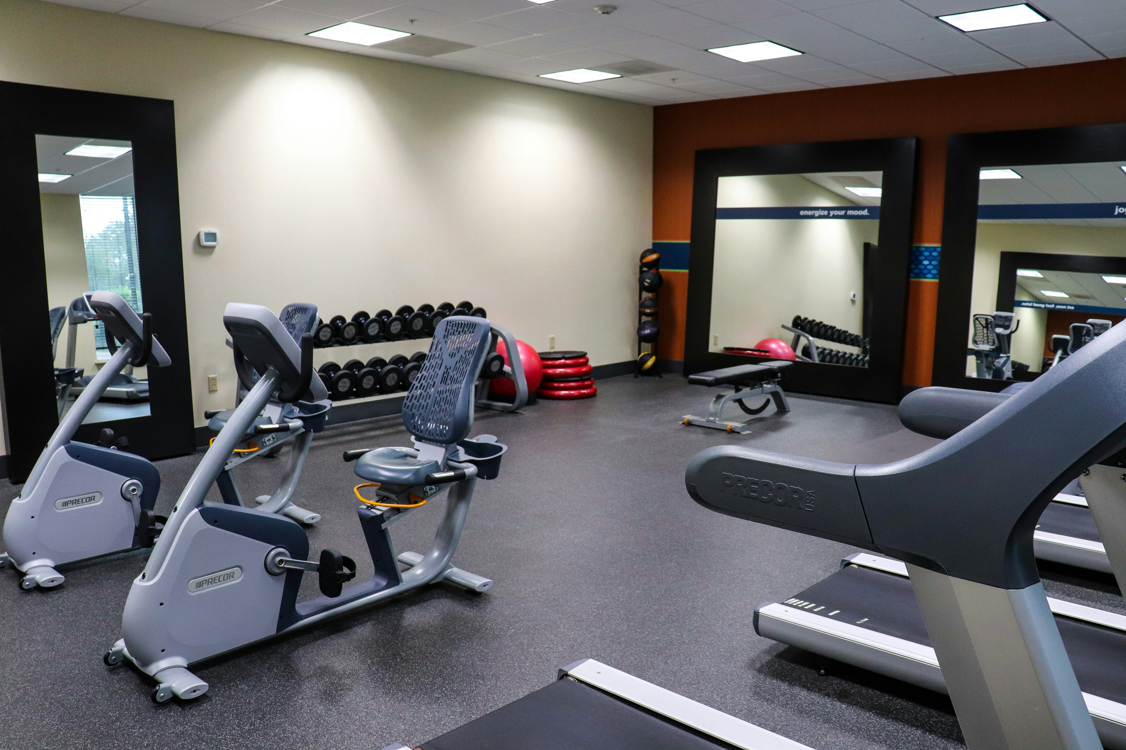 HAMPTON INN AUSTIN/OAK HILL 38/64