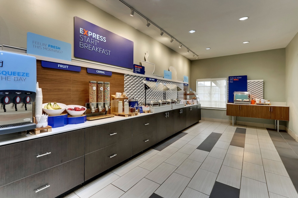Holiday Inn Express Suites Ardmore An Ihg Hotel 6/55