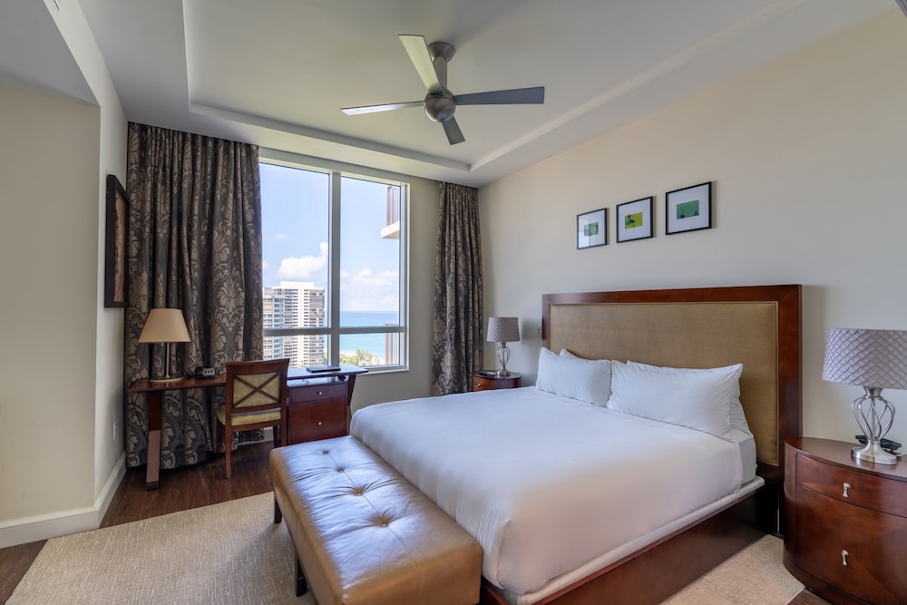 Palm Beach Singer Island Resort and Spa Luxury Suites 8/50