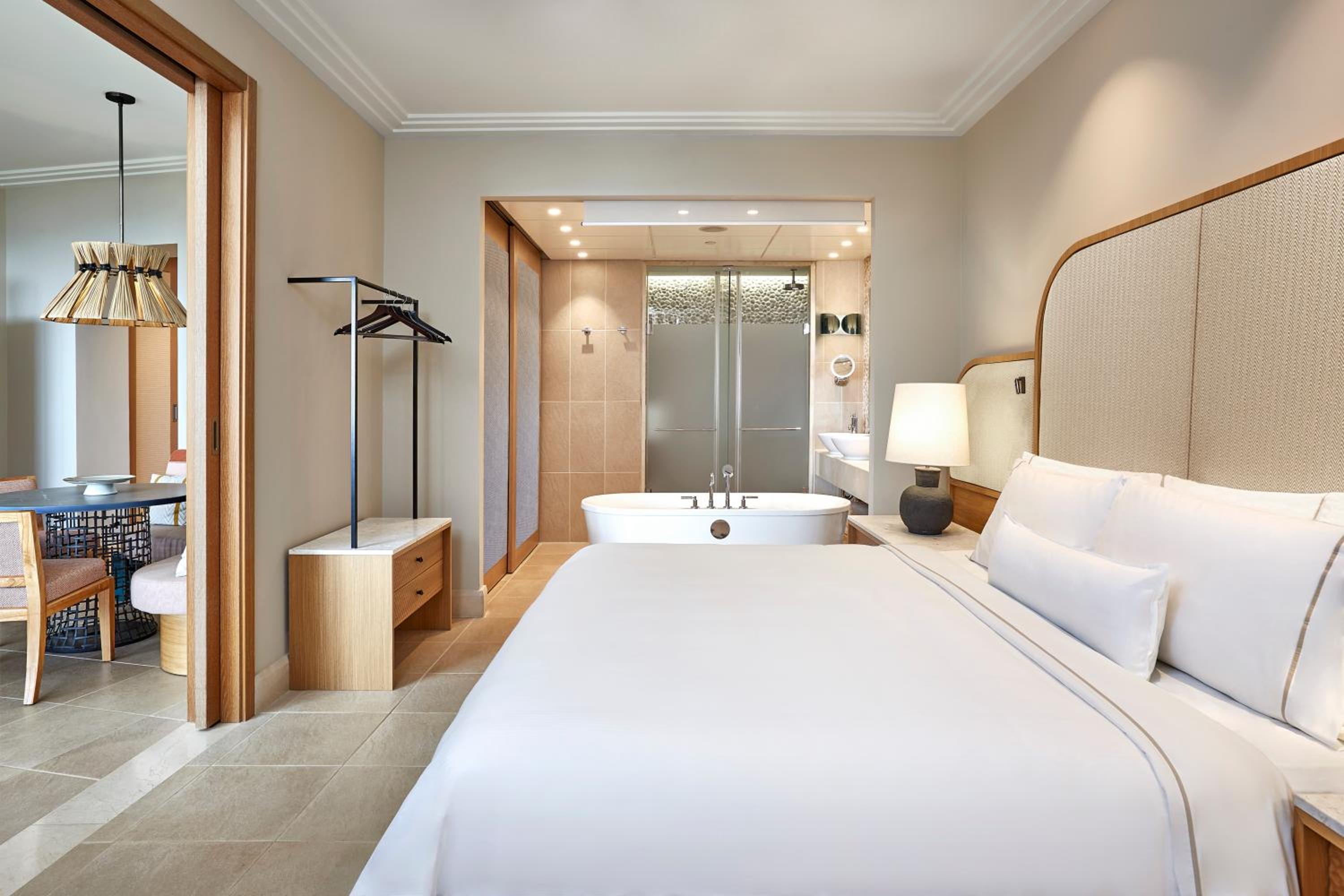Infinity, Premium, Suite, King Bed, Sea View, Sofa