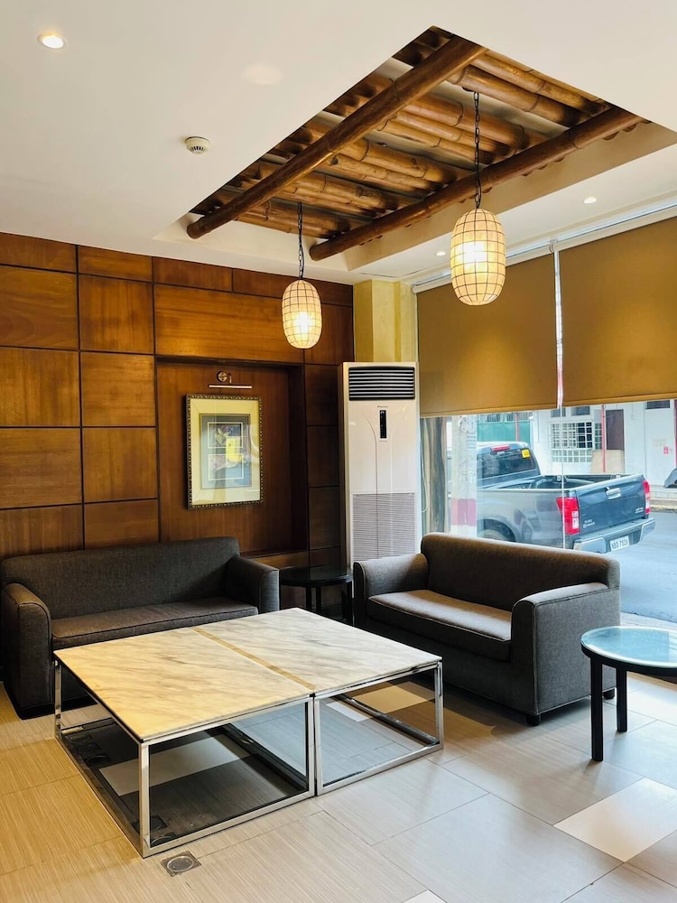 Pearl Lane Hotel 22/32