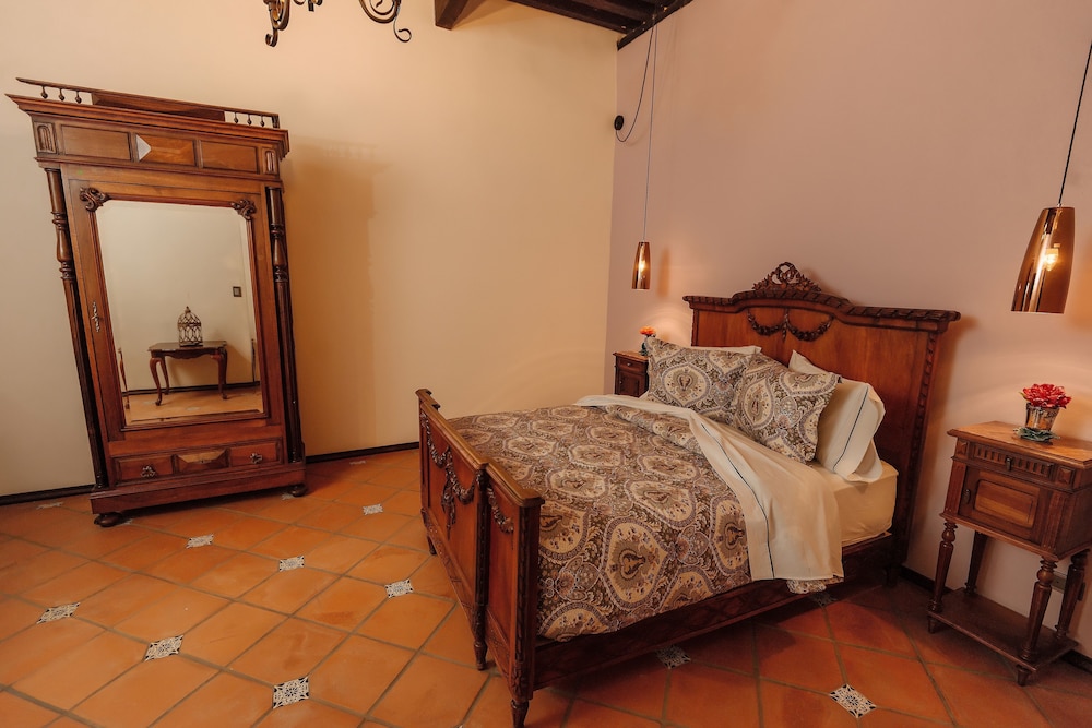 Hotel Marques del Angel 10/60