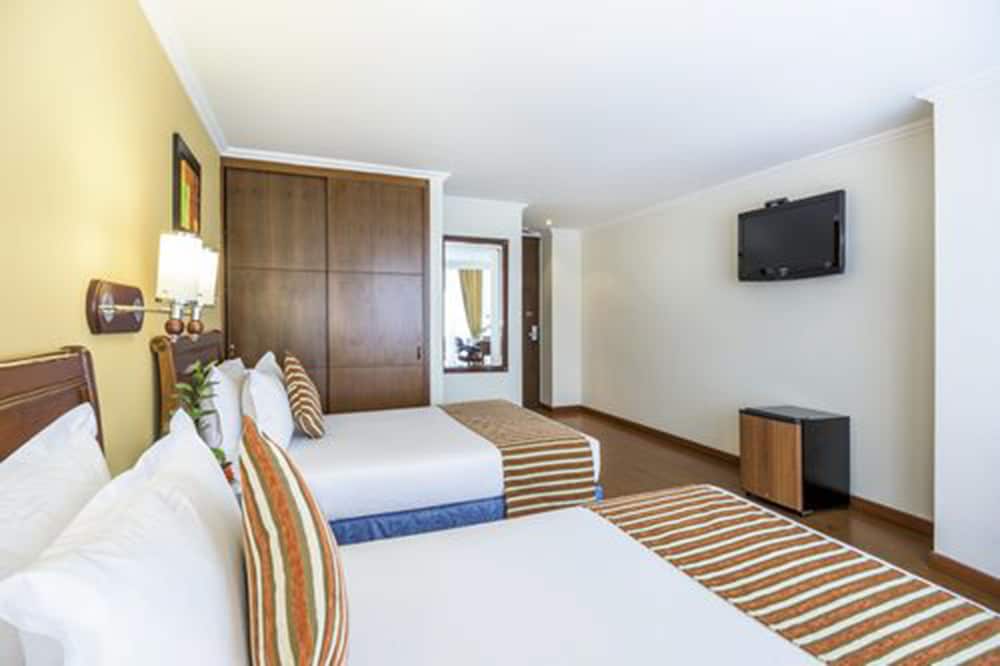 San Pablo Hotel 14/65