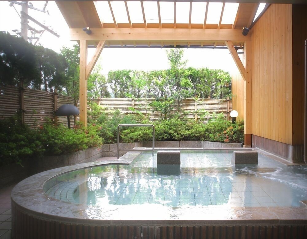 Yamashiro Onsen Ryokan Tatami 24/32
