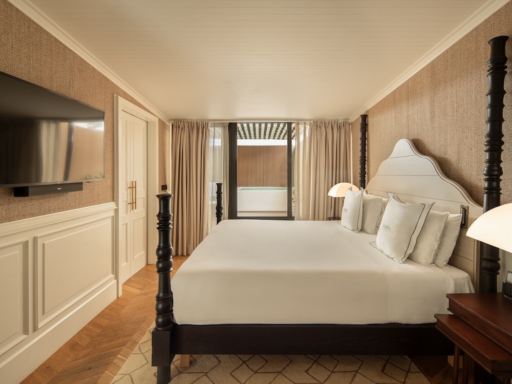 Well Being, Villa, Single, King Bed, Jetted Tub, Terrace