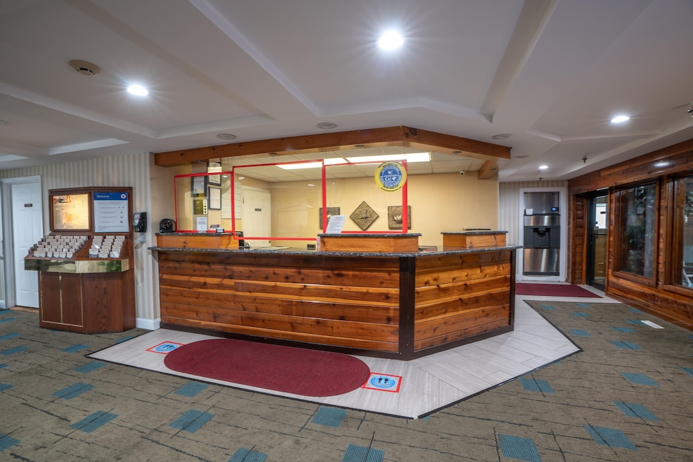 Ambassador Inn Suites 6/43
