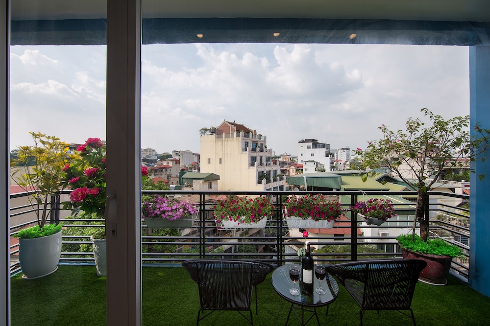 Royal Palace Hotel 2 Hanoi 55/68