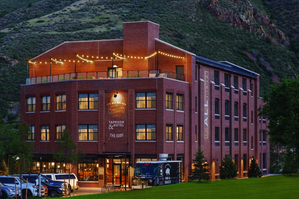 The Eddy Taproom & Hotel 1/62