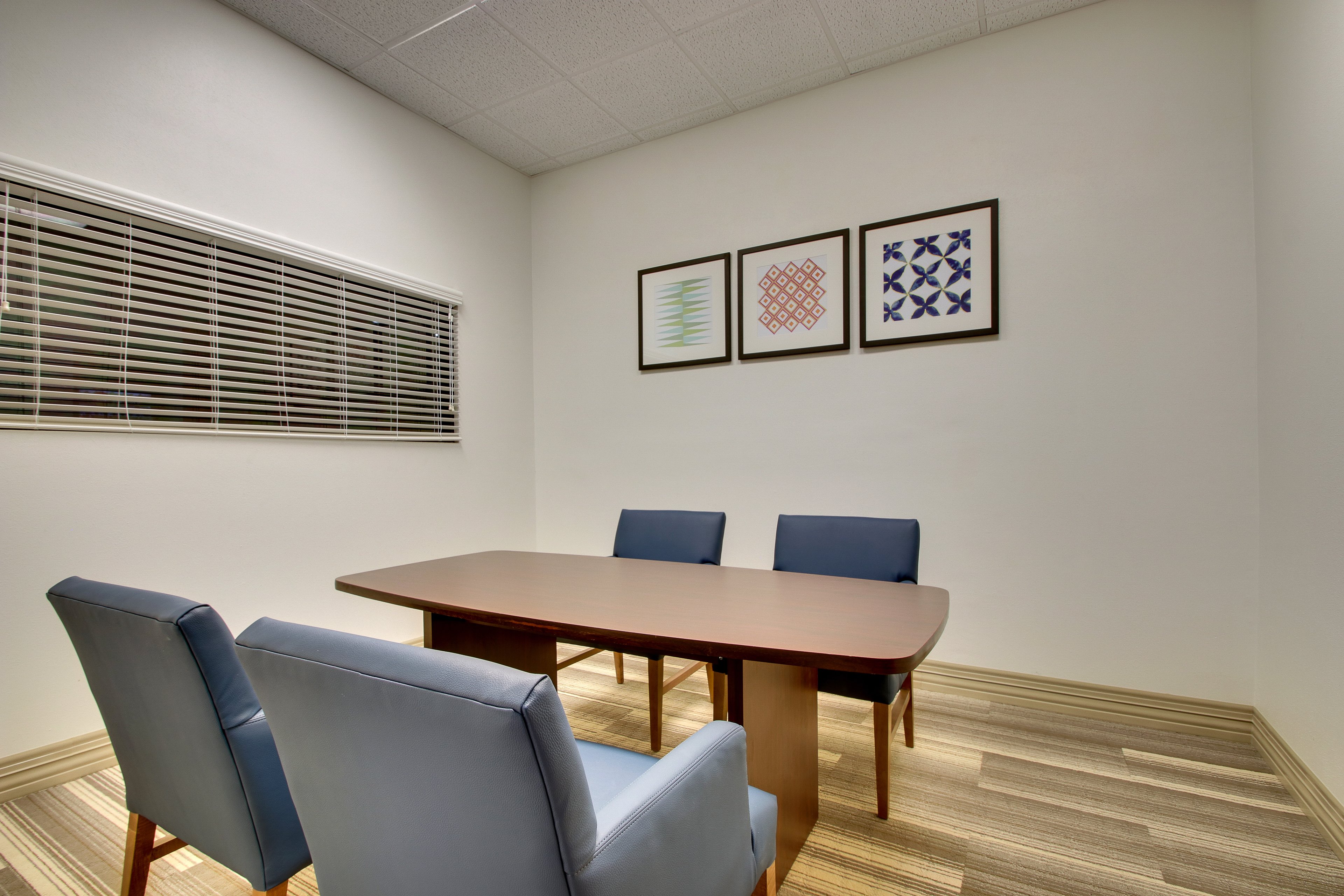 Holiday Inn Express Hotel & Suites Laurel 39/53