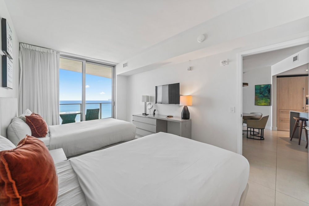 Lyfe Resort & Residences 15/66