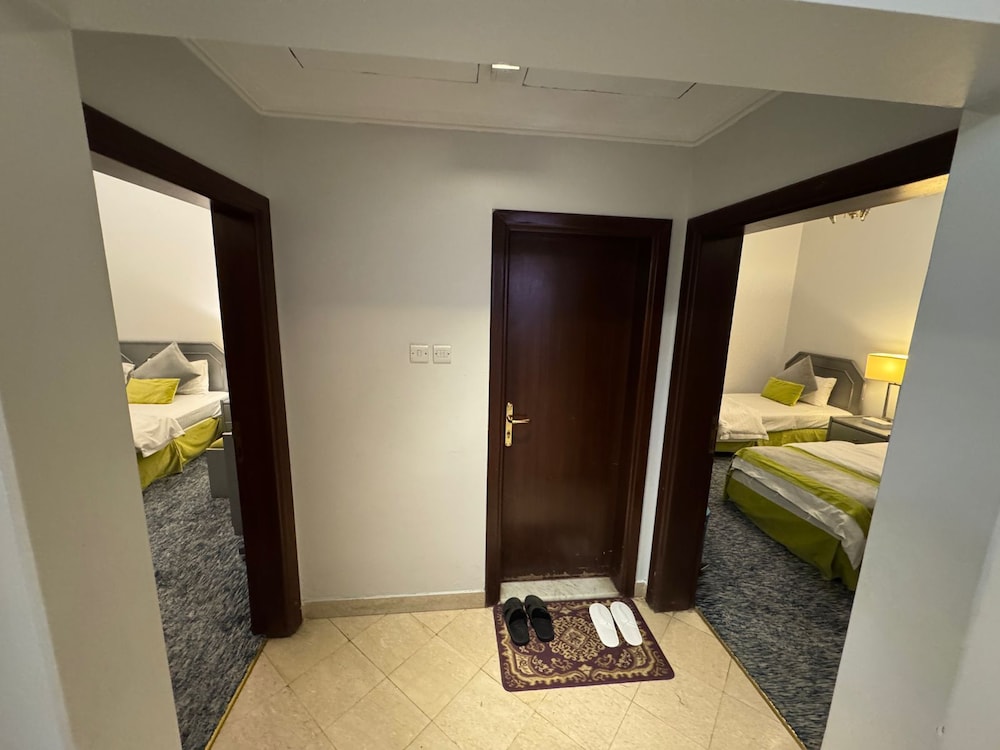 ثلاثة وستون أجنحة فندقية(Sixty Three Hotel) 26/50