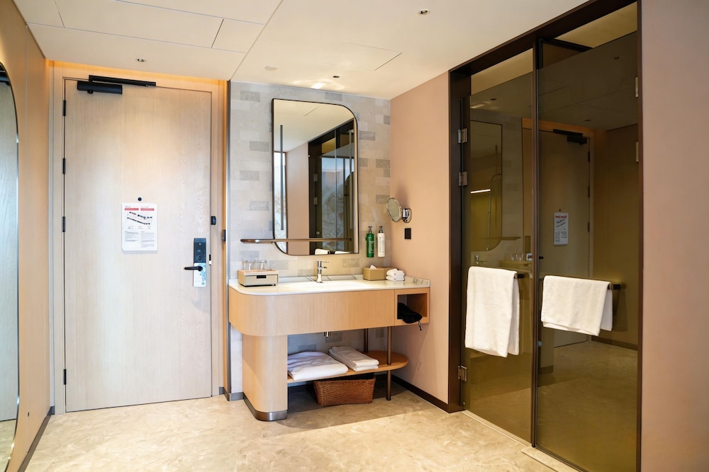 Hilton Garden Inn Xishuangbanna Gasa Airport 66/66
