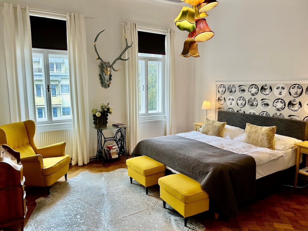 2 Bedrooms, Top, Superior, Apartment, King Bed, Sofa, Kitchen، Leuhusen Boutique Apartments 9/10