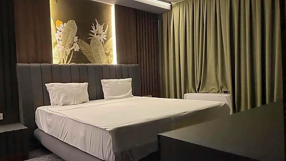 Emka Hotel 16/32