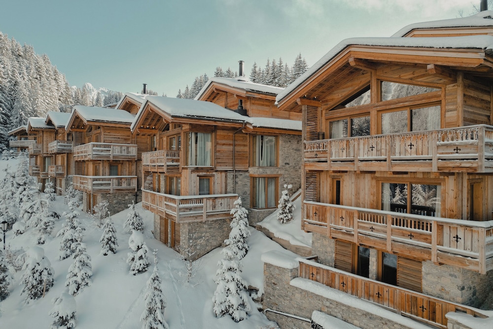 Ultima Courchevel Belvedere 4/50